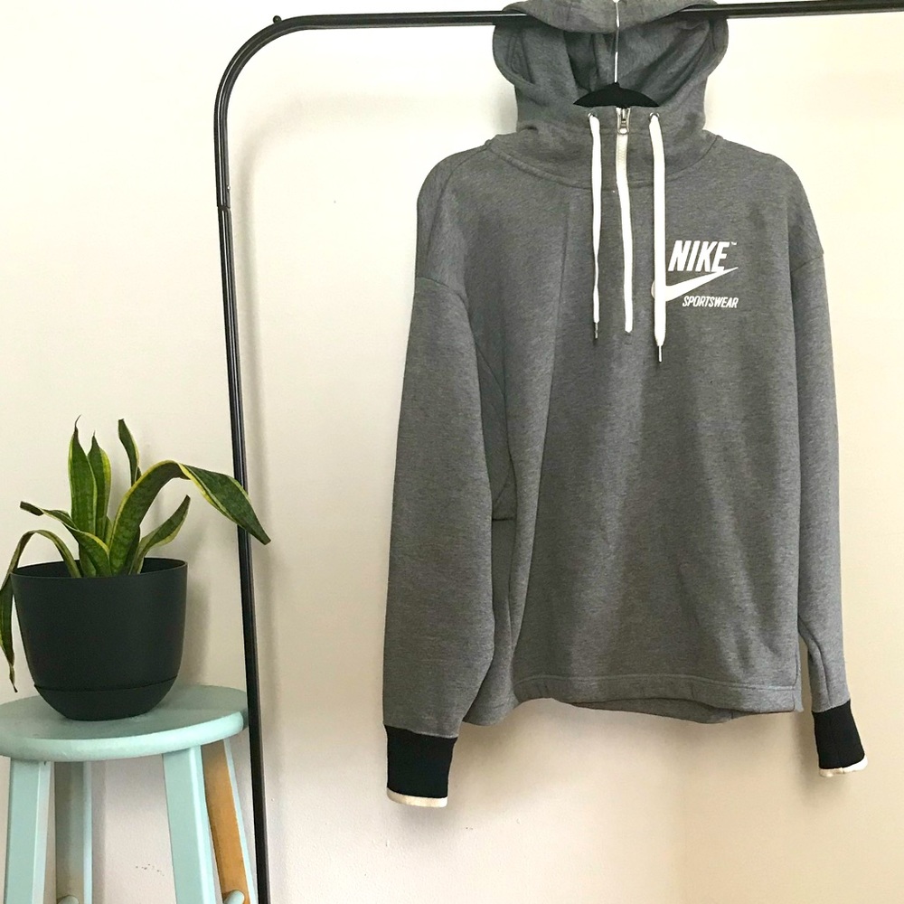 Nike Sportswear Cropped Hoodie